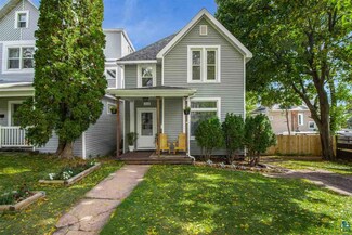 1608 E 5th St, Duluth, MN 55812