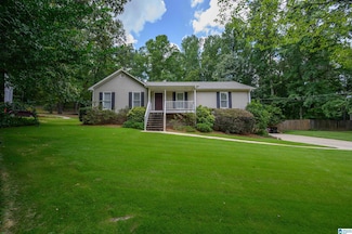 1041 Maple Ln, Mc Calla, AL 35111