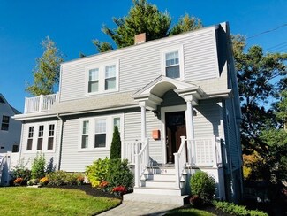 74 Villa St, Waltham, MA 02453