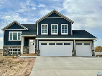 6105 W Valentine St, Sioux Falls, SD 57107