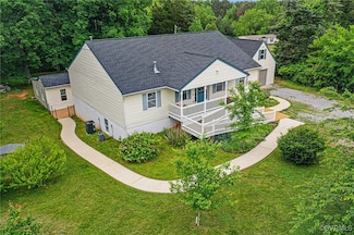5541 Cedar Ln, Amelia Court House, VA 23002