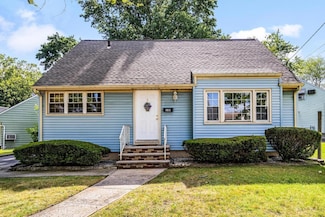 149 Independence Dr, Roselle, NJ 07203