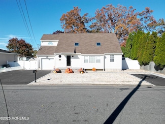 1008 Anchor Ave, Beachwood, NJ 08722