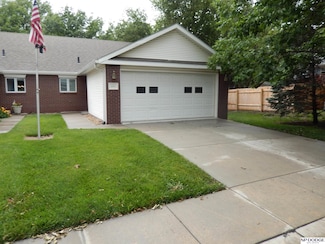 4801 S 55th Ct, Lincoln, NE 68516