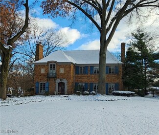 681 Merriman Rd, Akron, OH 44303