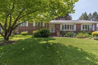 34 Mayflower Rd, Winchester, MA 01890