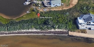 249 Bay Shore Dr, Brick Township, NJ 08723