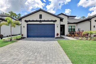 14592 Kingfisher Loop, Naples, FL 34120