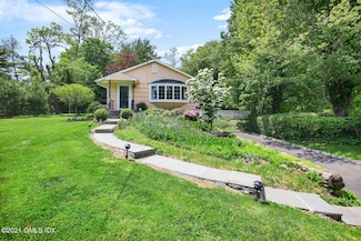 395 Taconic Rd, Greenwich, CT 06831