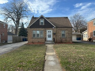 110 N Addison St, Bensenville, IL 60106