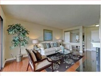 465 Fathom Dr Unit 212, San Mateo, CA 94404