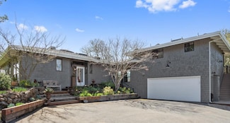 260 Golden Hills Dr, Portola Valley, CA 94028