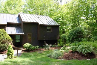 253 Old Quechee Rd Unit B, Hartford, VT 05001