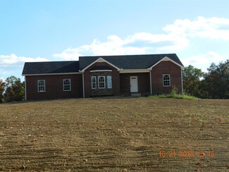 4955 Wandaland Rd, Cedar Hill, TN 37032