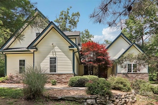 398 Falling Leaves Ln, Hendersonville, NC 28792