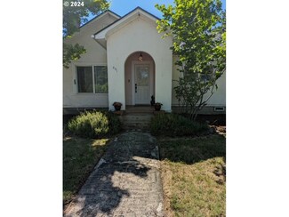 891 Laurel St, Junction City, OR 97448