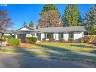208 SE Ankeny Cir, Portland, OR 97233