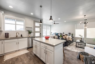 2426 N Alesund Way, Lehi, UT 84043
