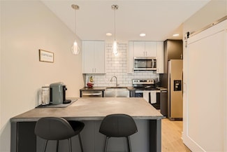 4040 15th Ave S Unit 13H, Minneapolis, MN 55407