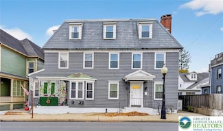 22 S 1st St, Bangor, PA 18013