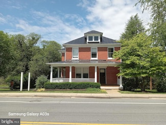 151 N Hatcher Ave, Purcellville, VA 20132