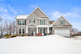 15 Shenandoah E, Spencerport, NY 14559