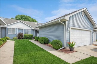 365 Laurel St, Waukee, IA 50263
