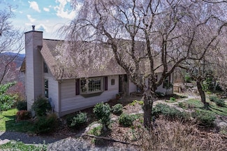 149 Windy Hill Cir, Tuckasegee, NC 28783