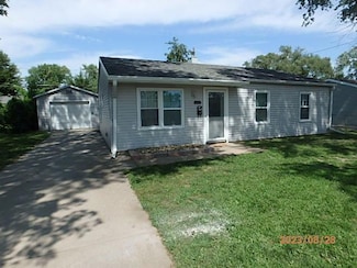 1330 Janbrook Blvd, Carter Lake, IA 51510
