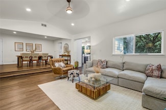 511 W Red Bird Ln, Duncanville, TX 75116