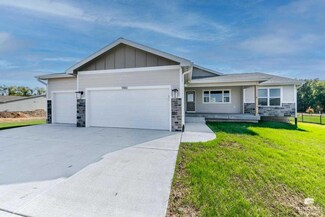 9180 Bullfrog Dr, Manhattan, KS 66502