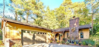 14666 Indian Trails Dr, Grand Haven, MI 49417