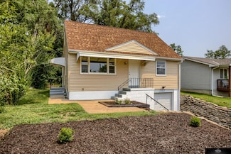 7707 N 33rd St, Omaha, NE 68112