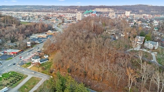 000 Chestnut Hill Dr, Ashland, KY 41101