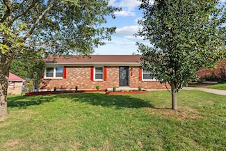 102 Briarwood Dr, Nicholasville, KY 40356