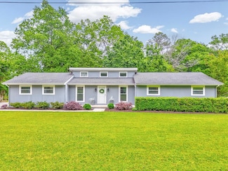 3012 E Brookhaven Cir, Dalton, GA 30720