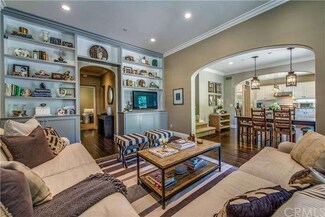 43 Gardenpath, Irvine, CA 92603