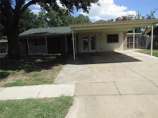 628 Normandy Ln, Saginaw, TX 76179