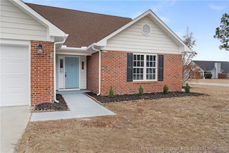 236 Heartwood Dr, Raeford, NC 28376