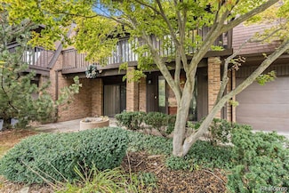 2128 Rhine Rd Unit 59, West Bloomfield, MI 48323