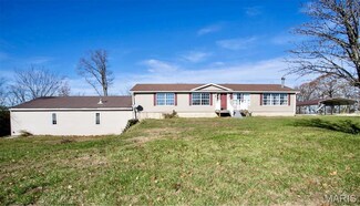 41 Lloyd Ct, Elsberry, MO 63343