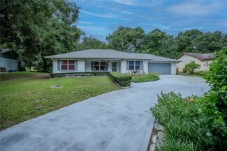 350 E Beach St, Groveland, FL 34736