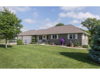 3380 64th St, Palo, IA 52324