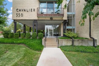 550 S Brentwood Blvd Unit 2E, Saint Louis, MO 63105
