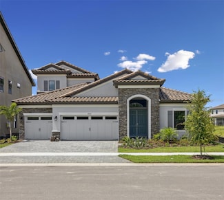 15003 Rider Pass Dr, Lithia, FL 33547