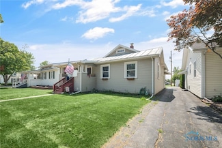 131 19th St, Findlay, OH 45840