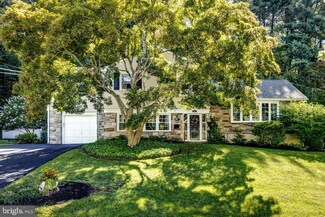 2505 Parke Ln, Broomall, PA 19008