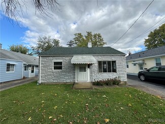 1111 90th St, Niagara Falls, NY 14304