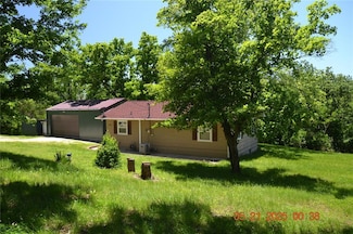 12560 Canaan Dr, de Soto, MO 63020