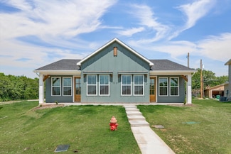 1207 Chestnut Ct Unit 2, Runaway Bay, TX 76426